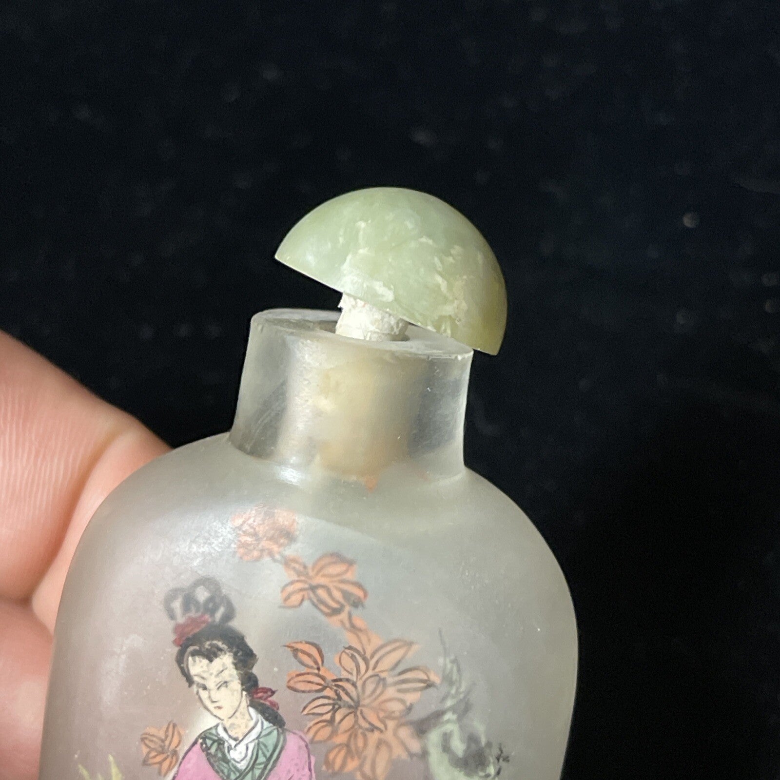 antique handmade Chinese glass carved stone reverse painted snuff bottle.3