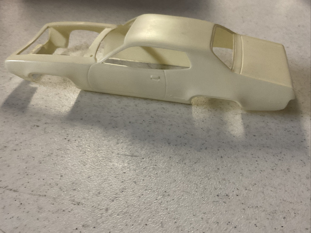 Vintage Resin 1/25 Model Body Plymouth Roadrunner3