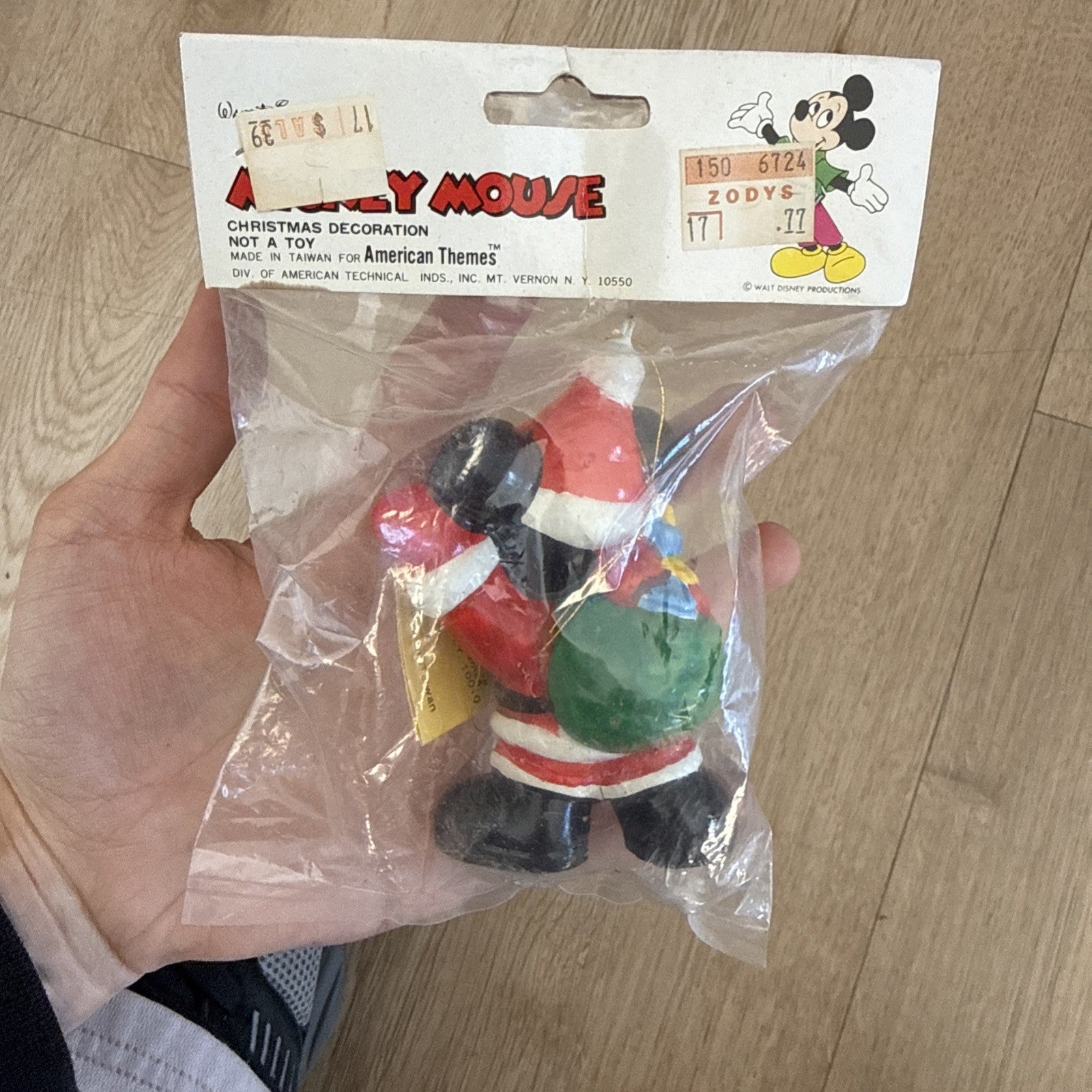 NIP Vintage 80s Arco Walt Disney Santa Mickey Mouse Christmas Figure5