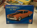 AMT ERTL 1:25 Scale Model Kit - 1970 Chevy Chevelle SS454 -0