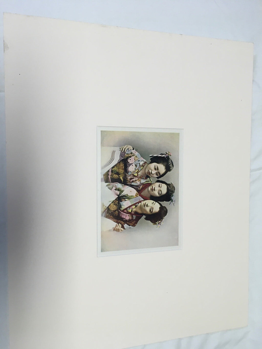 Vintage Asian Art Print , 3 Women In Kimonos1