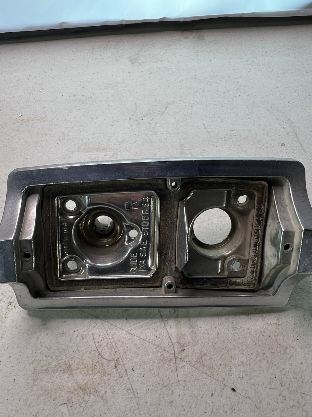 GM Vintage Guide IXA SAE STDBR64 Tail‑Light Housing0
