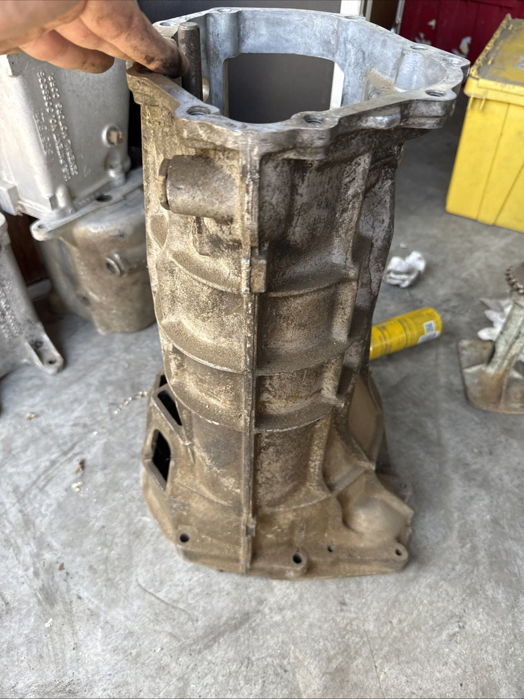 1988 Ford F150 Bronco  Transmission Case M5R27