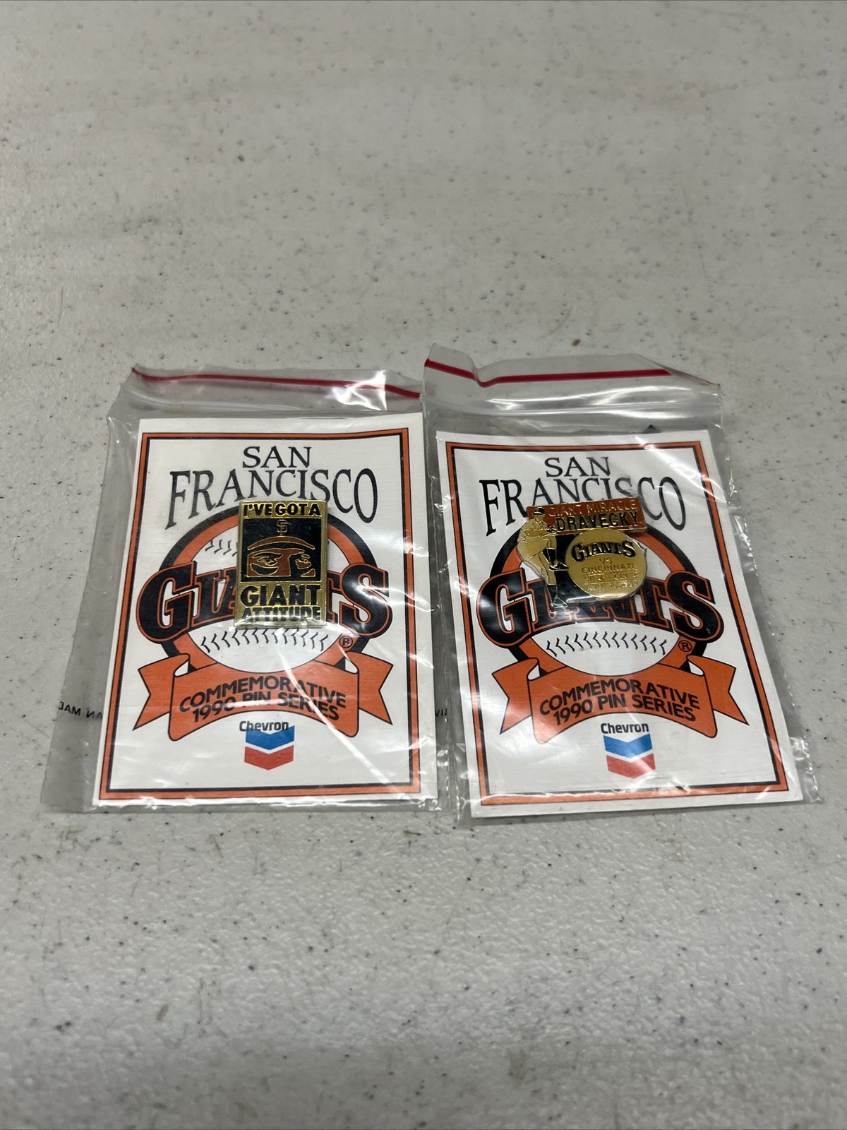 2 1990 Chevron Dave Dravecky Giants Miracle San Francisco Giants Lapel-Hat Pins0