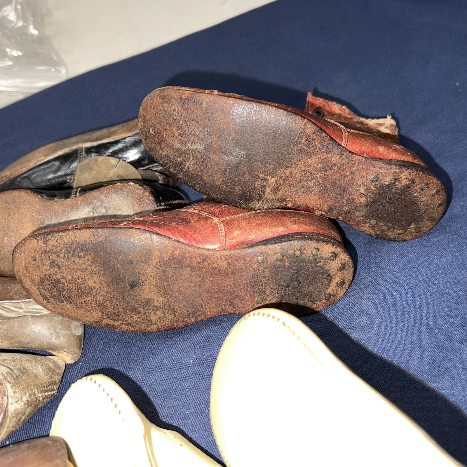 Lot of 5 Antique 1800’s Doll Shoes Various Size and Condition8