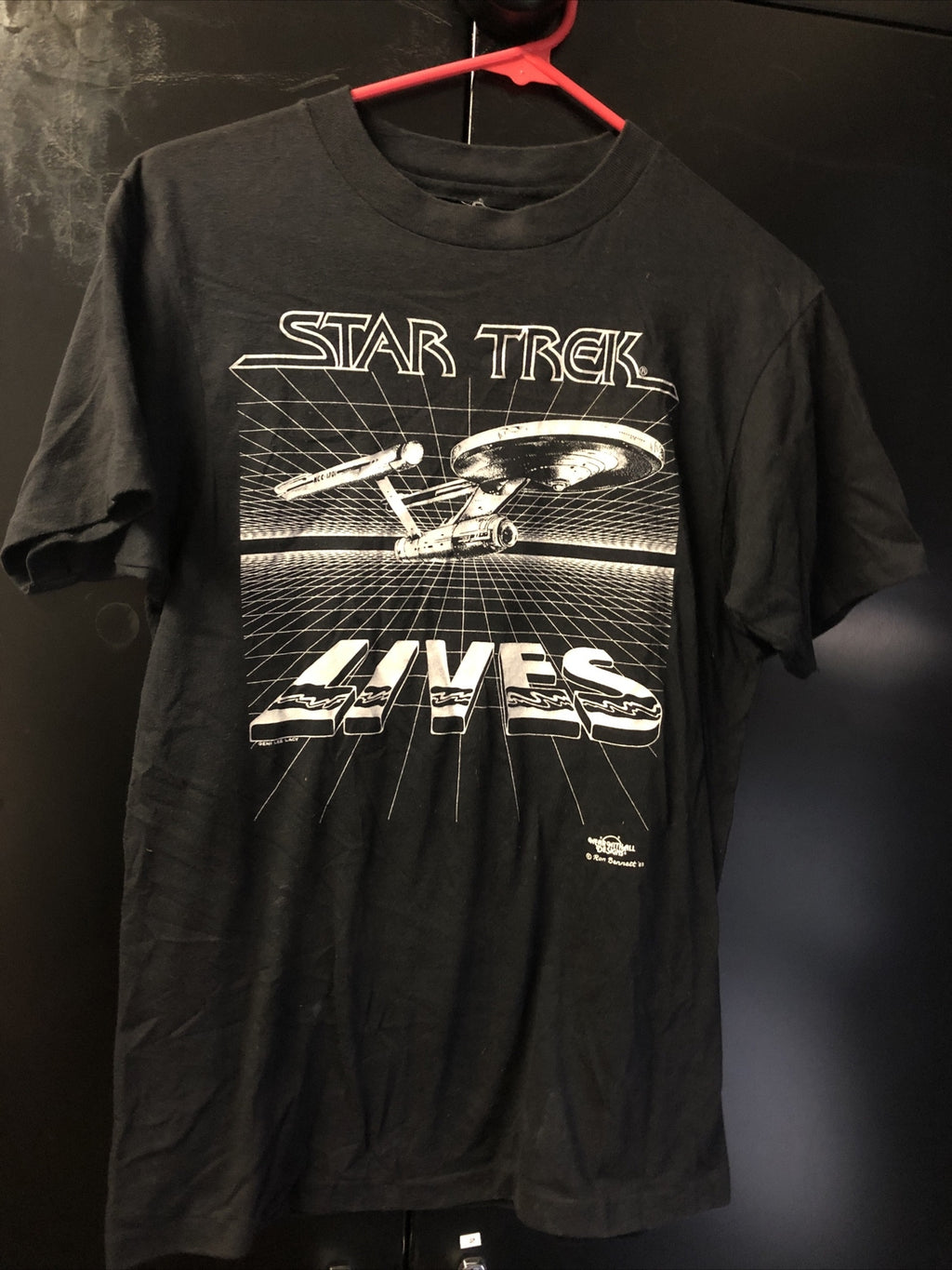 Vintage 1980’s Star Trek Lives Shirt Ron Bennett0