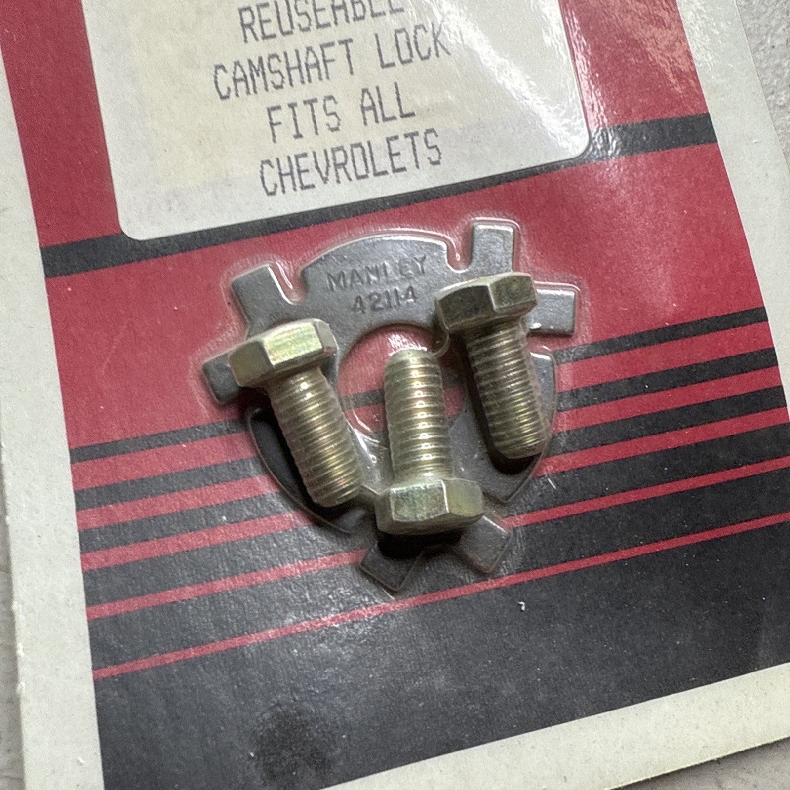 Camshaft Locking Plate - Bolts Included - Steel - For Chevy V6 / V8 - Kit 421141