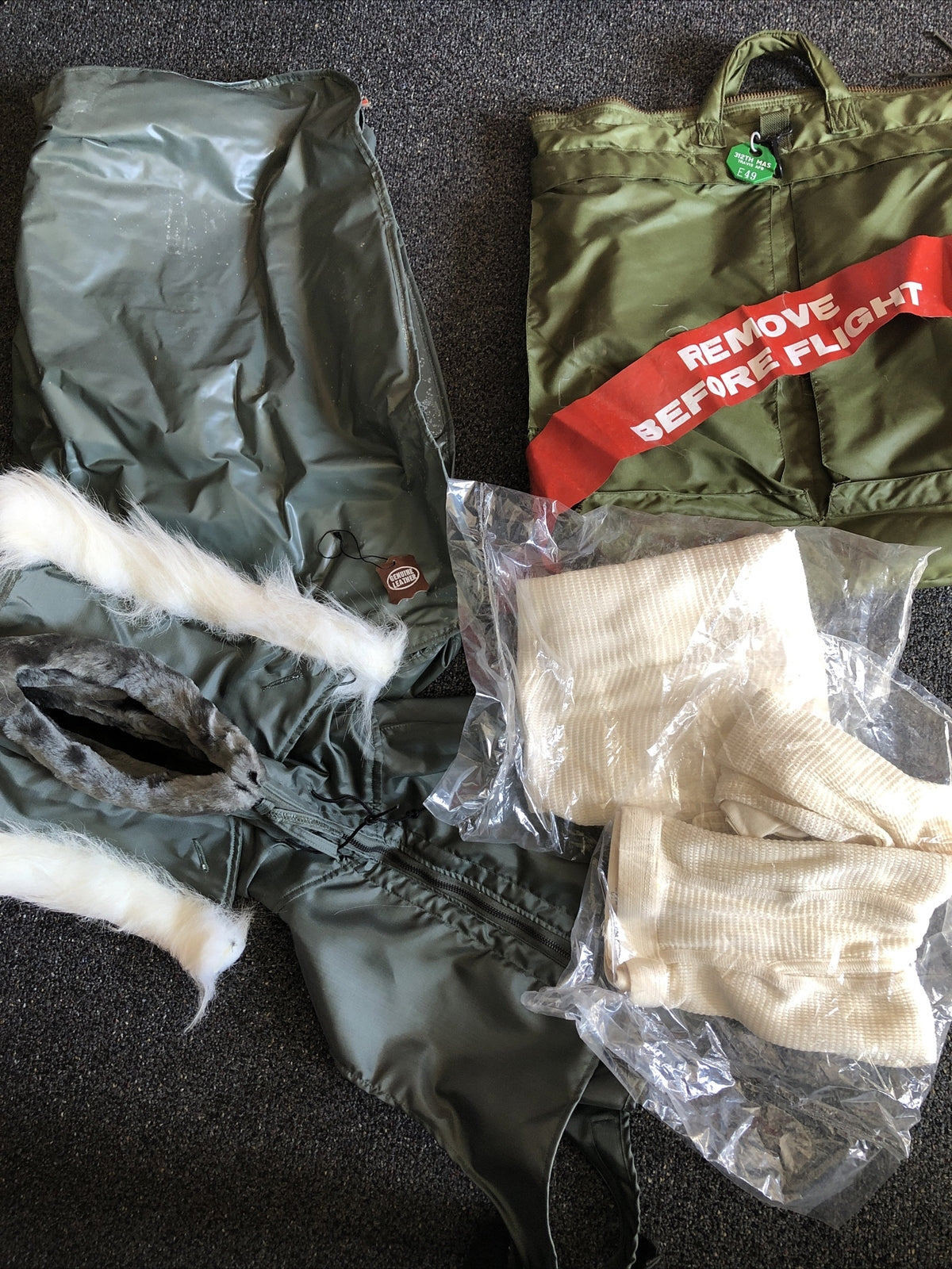 Vintage Military Flyers Helmet Green Protective Bag, Thermal, Hood & Duffle Bag0