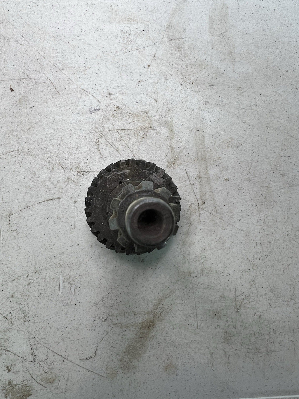 Vintage Transmission Input Shaft Gear – Helical Cut – Spline End – GM2