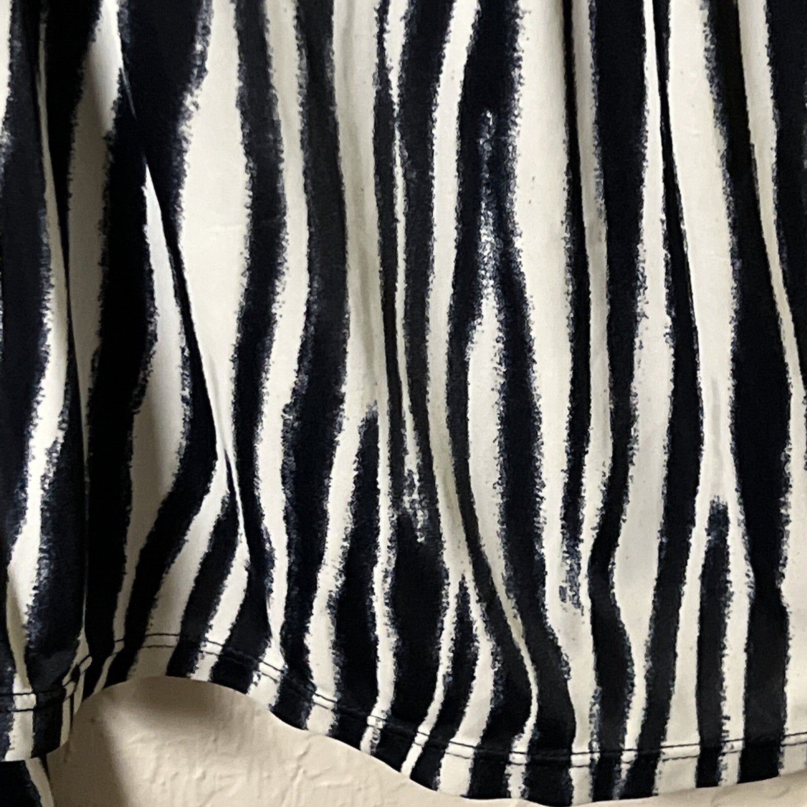 Natori Women’s Silk Zebra Animal Print Pajama Set Size Small3