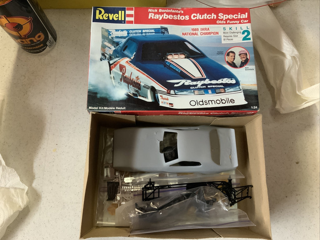 Revell  Nick Boninfante's Raybestos Clutch Special Resin Body model kit3