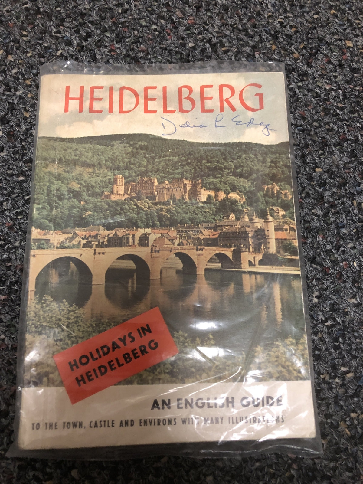 HEIDELBERG AN ENGLISH GUIDE TO THE TOWN & CASTLE HOLIDAYS IN HEIDELBERG Insert0