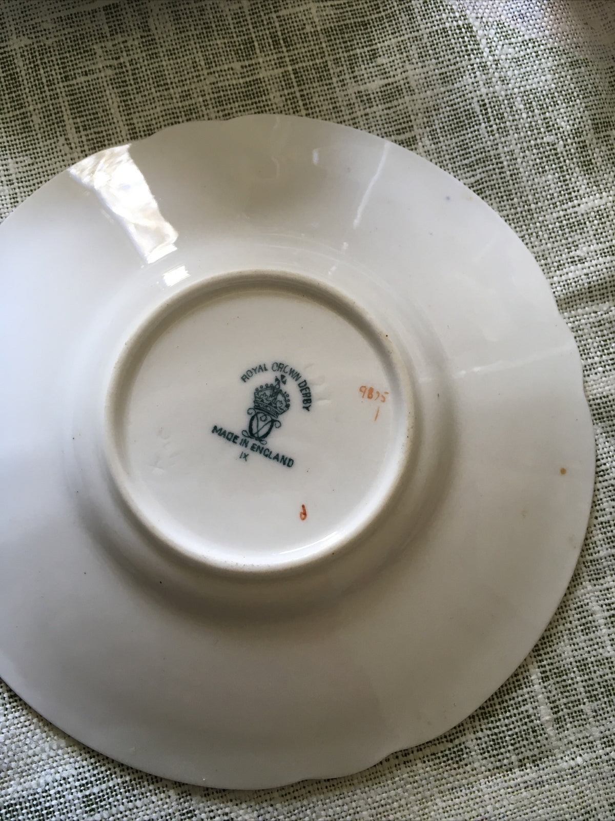 6 Royal Crown Derby English Tea Cups and Saucers Made In England4