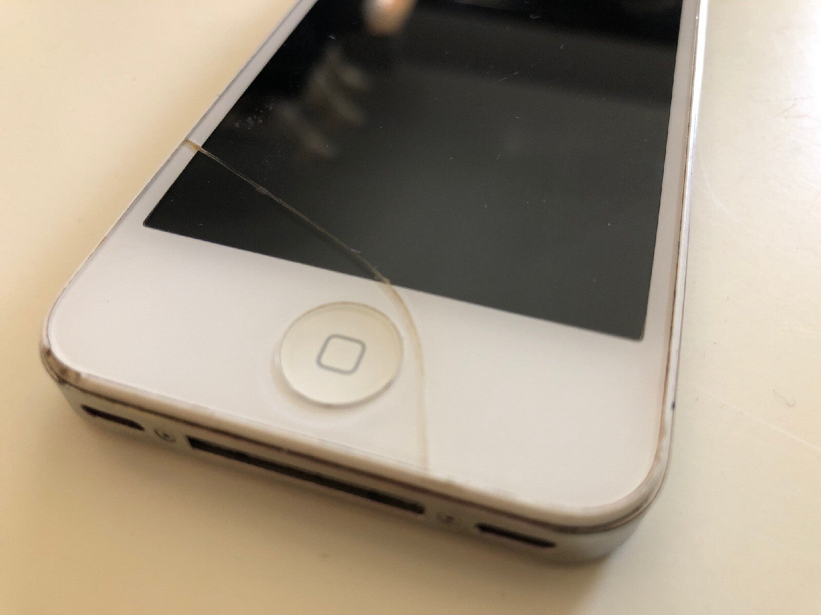 Apple iPhone 4s, White A1387 for parts1