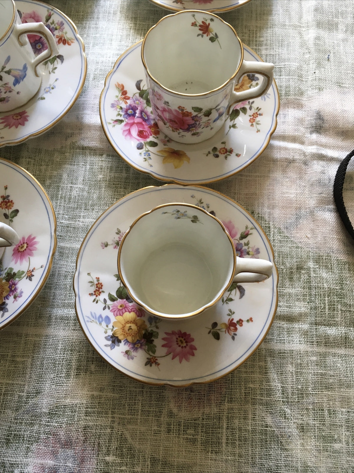 6 Royal Crown Derby English Tea Cups and Saucers Made In England2