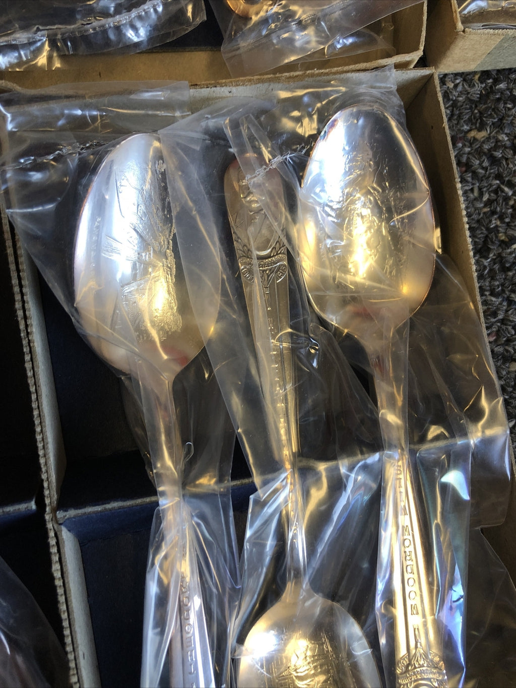 Lot Of 33 Commemorative Vintage Silverplate Spoons Various US Presidents-7