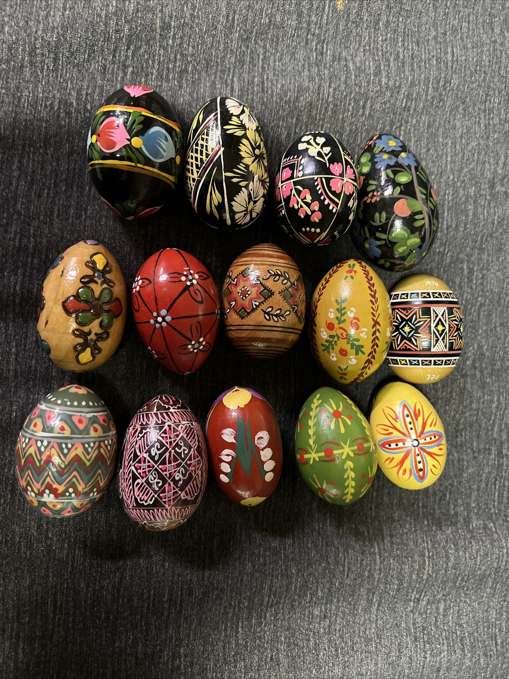 14 Vtg Beautiful UKRAINE Hand Made Pysanky Easter Eggs, Painted Pysanka Wood Art0