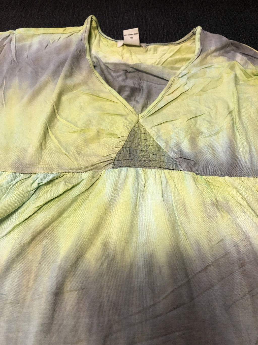 Vertigo Paris M  Mod Print Plunging V-Neck Stretch Polyester Dress EUC1
