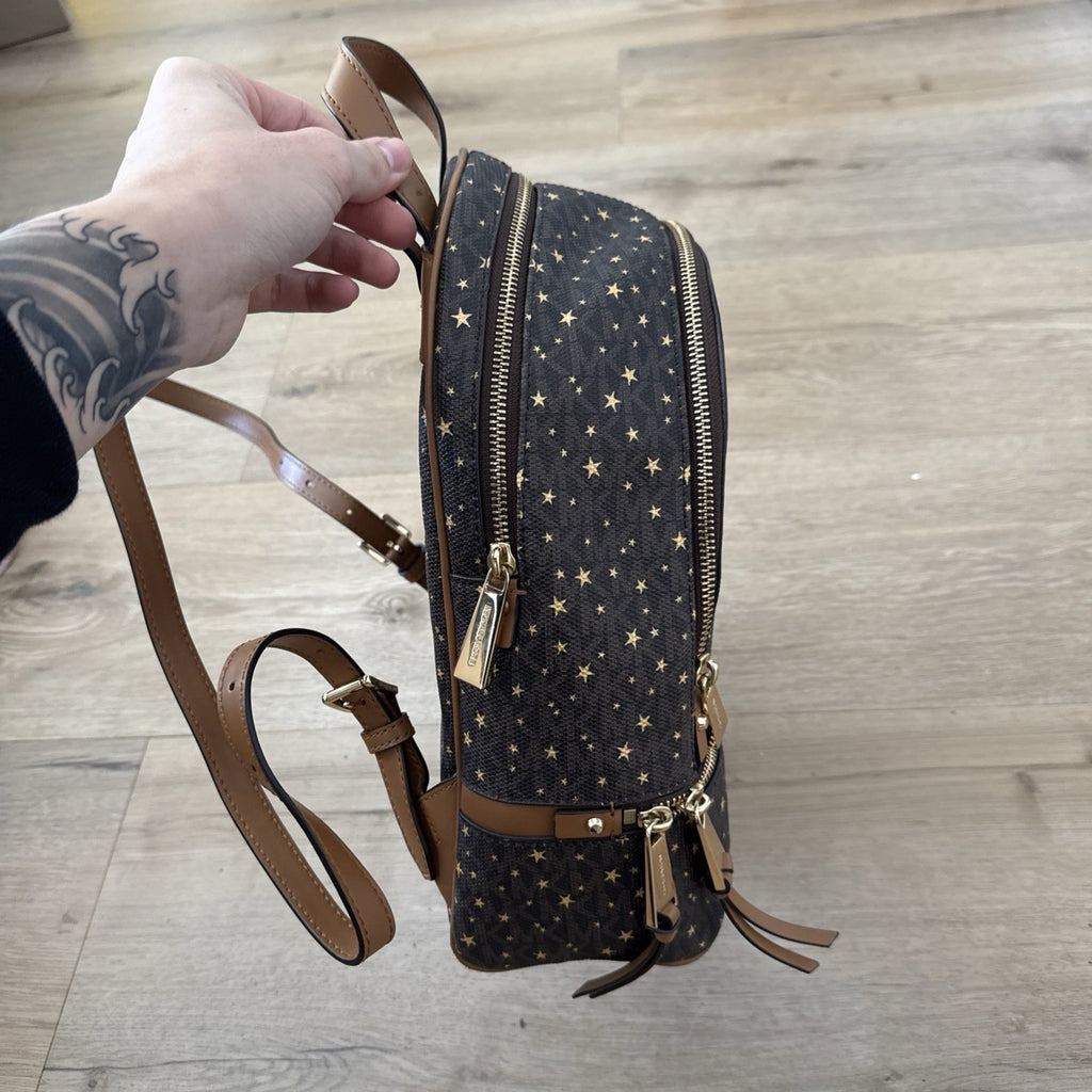Michael Kors Rhea Zip Logo Stars Brown, Medium Backpack4