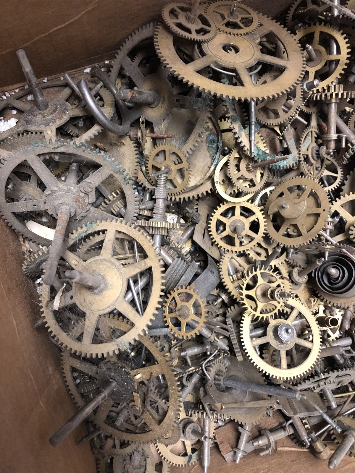 Vintage Lot Watchmakers Parts Watch Balance Wheels Parts/Repair Over 60 Pieces4