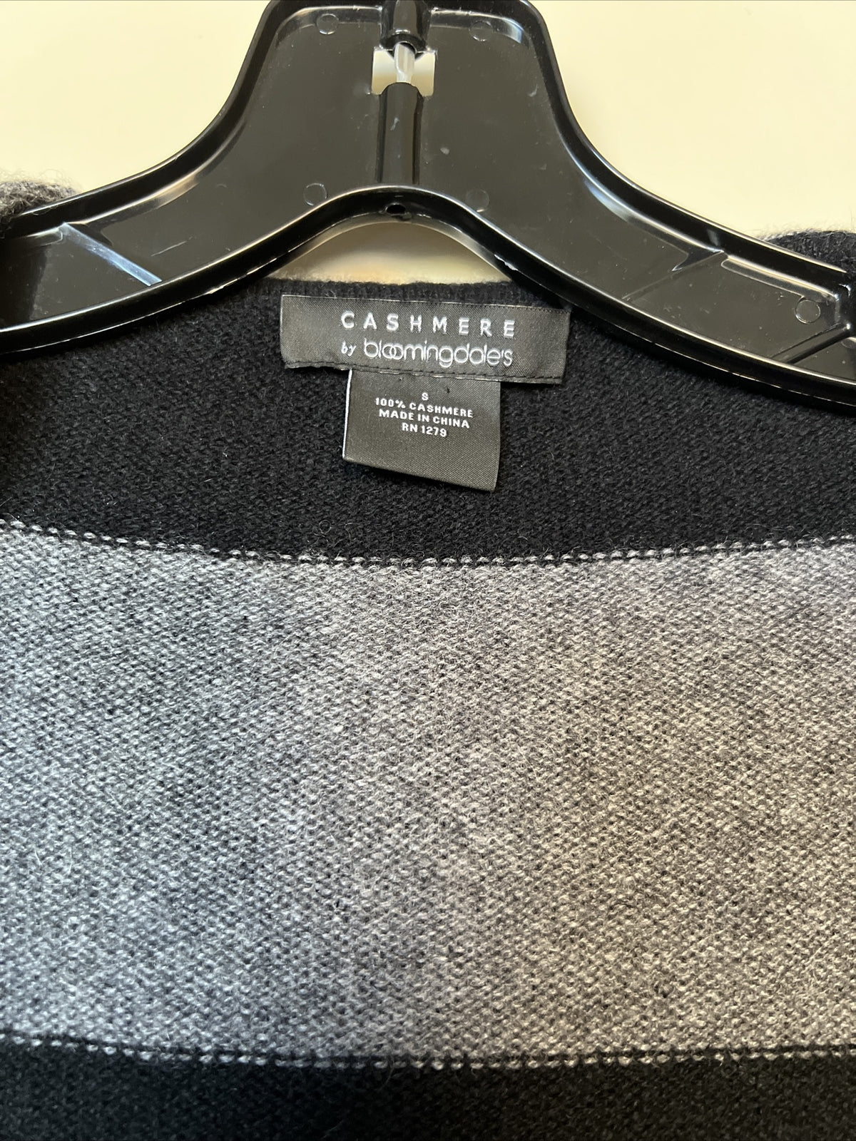 Cashmere By Bloomingdales Women's 100% Cashmere Striped Cardigan Sweater Size S 1