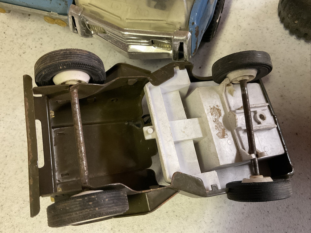 Vintage tonka trucks for Parts and Restore 1960’s Lot Of 56