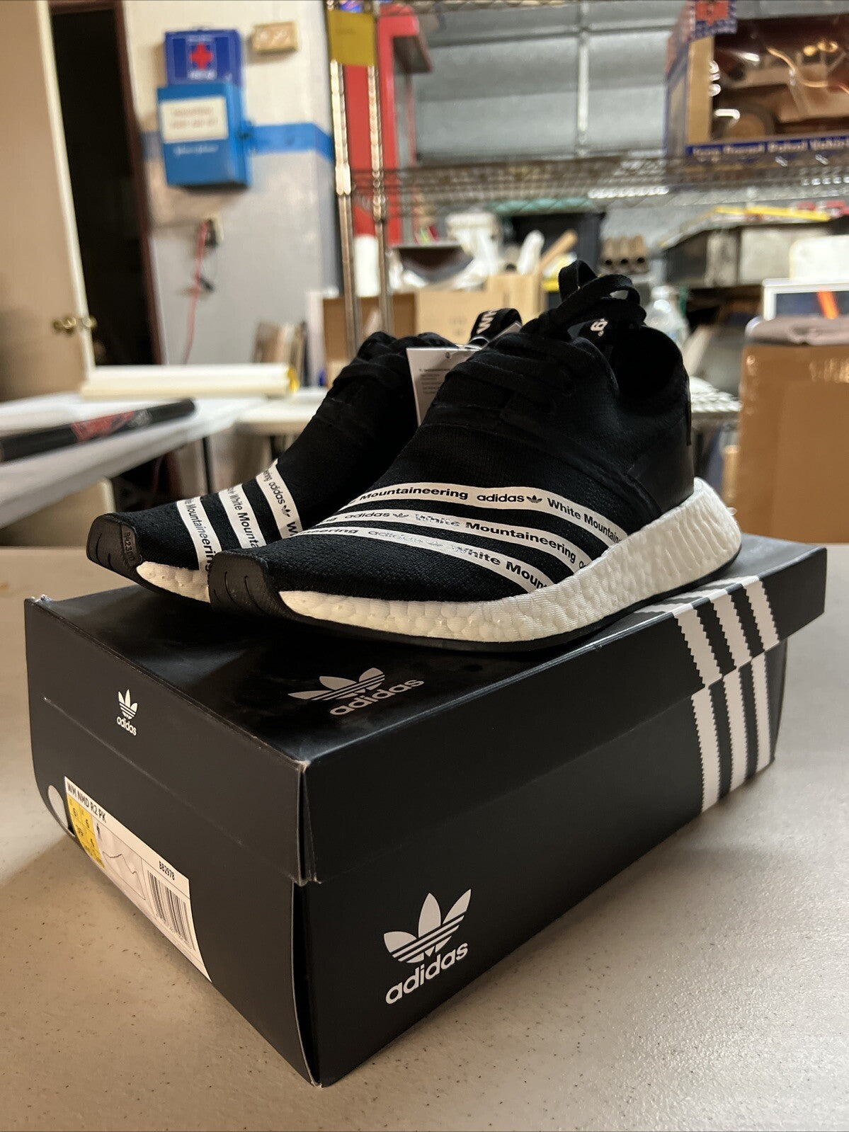 NEW - Adidas x White Mountaineering Black NMD R2 BB3072 Men’s size 6.50