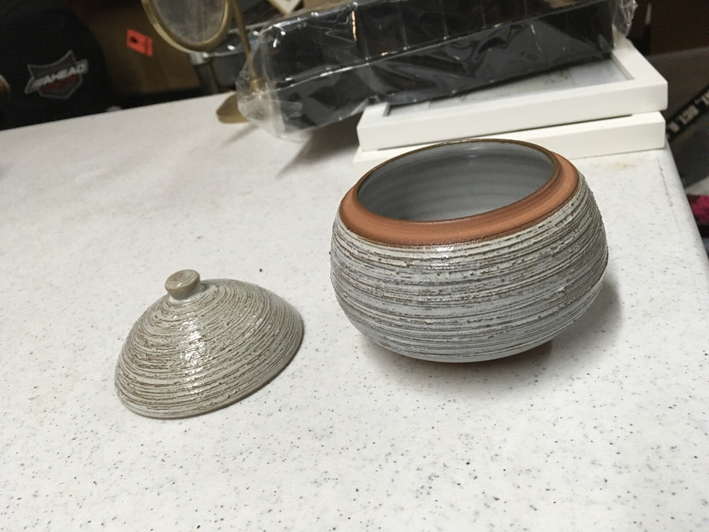 Mid Century Small Pot Beige Brown Japanese3