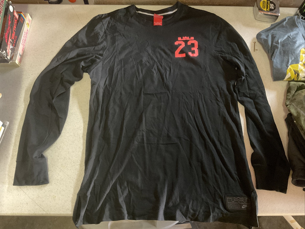Nike Mens T Shirt Size XS Gray Long Sleeve Pullover #23 Summit County Casual1