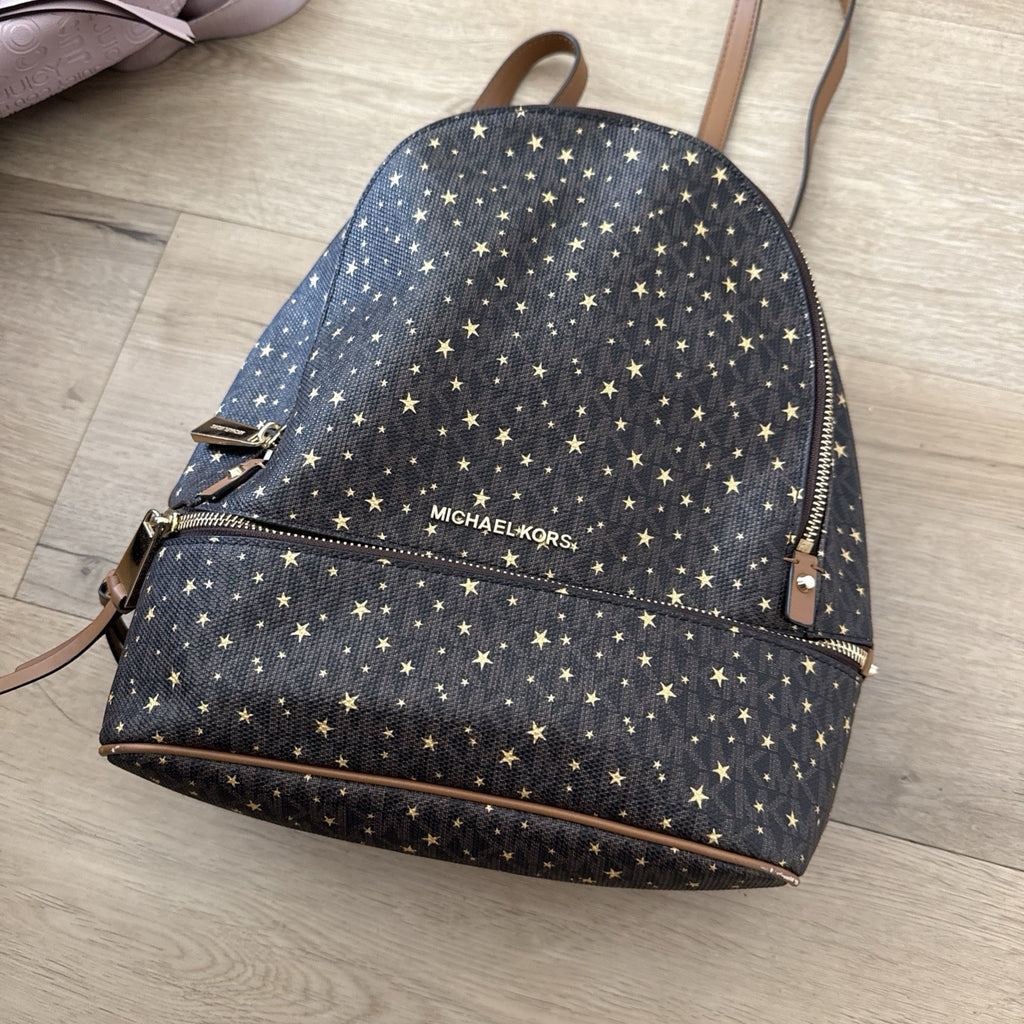 Michael Kors Rhea Zip Logo Stars Brown, Medium Backpack2