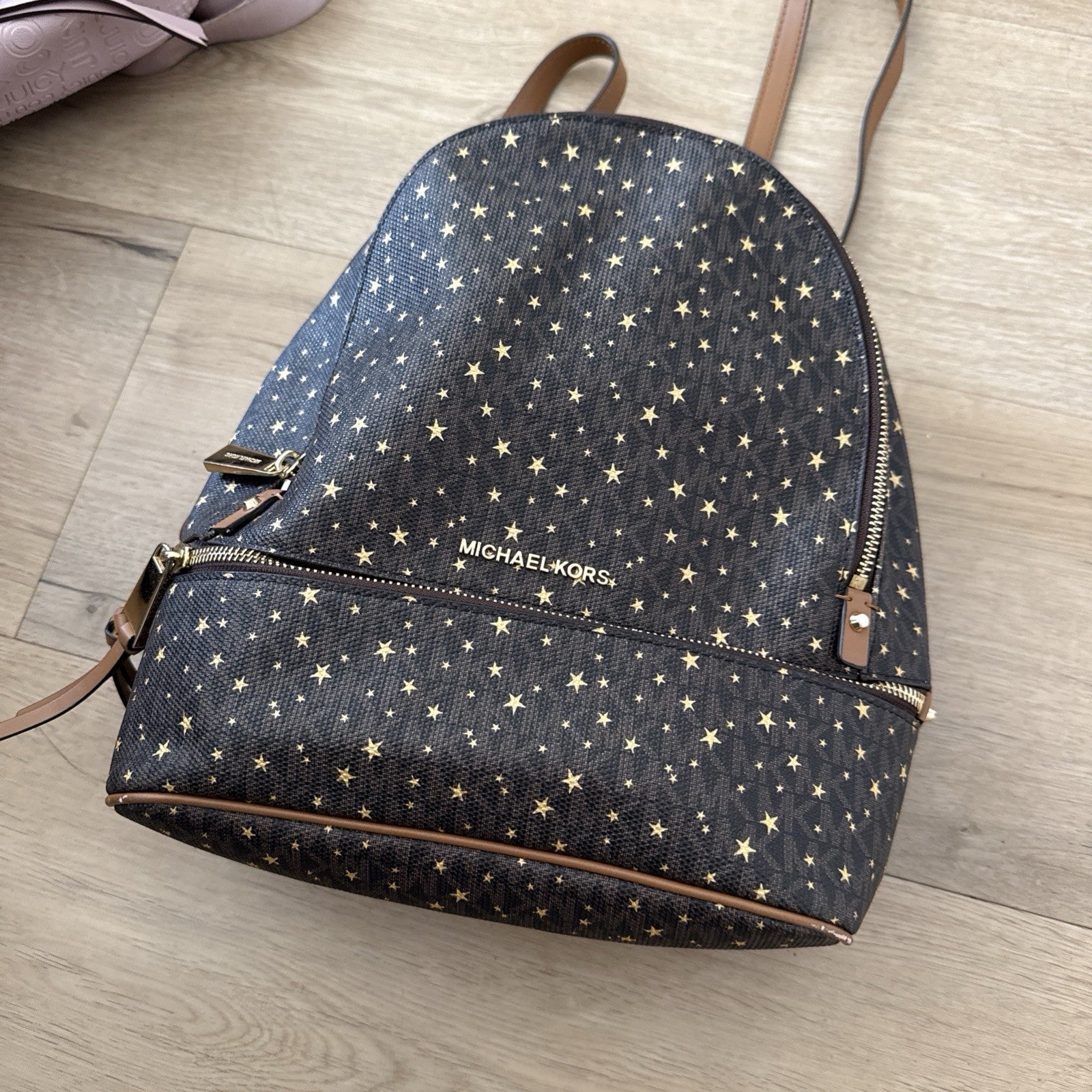 Michael Kors Rhea Zip Logo Stars Brown, Medium Backpack2