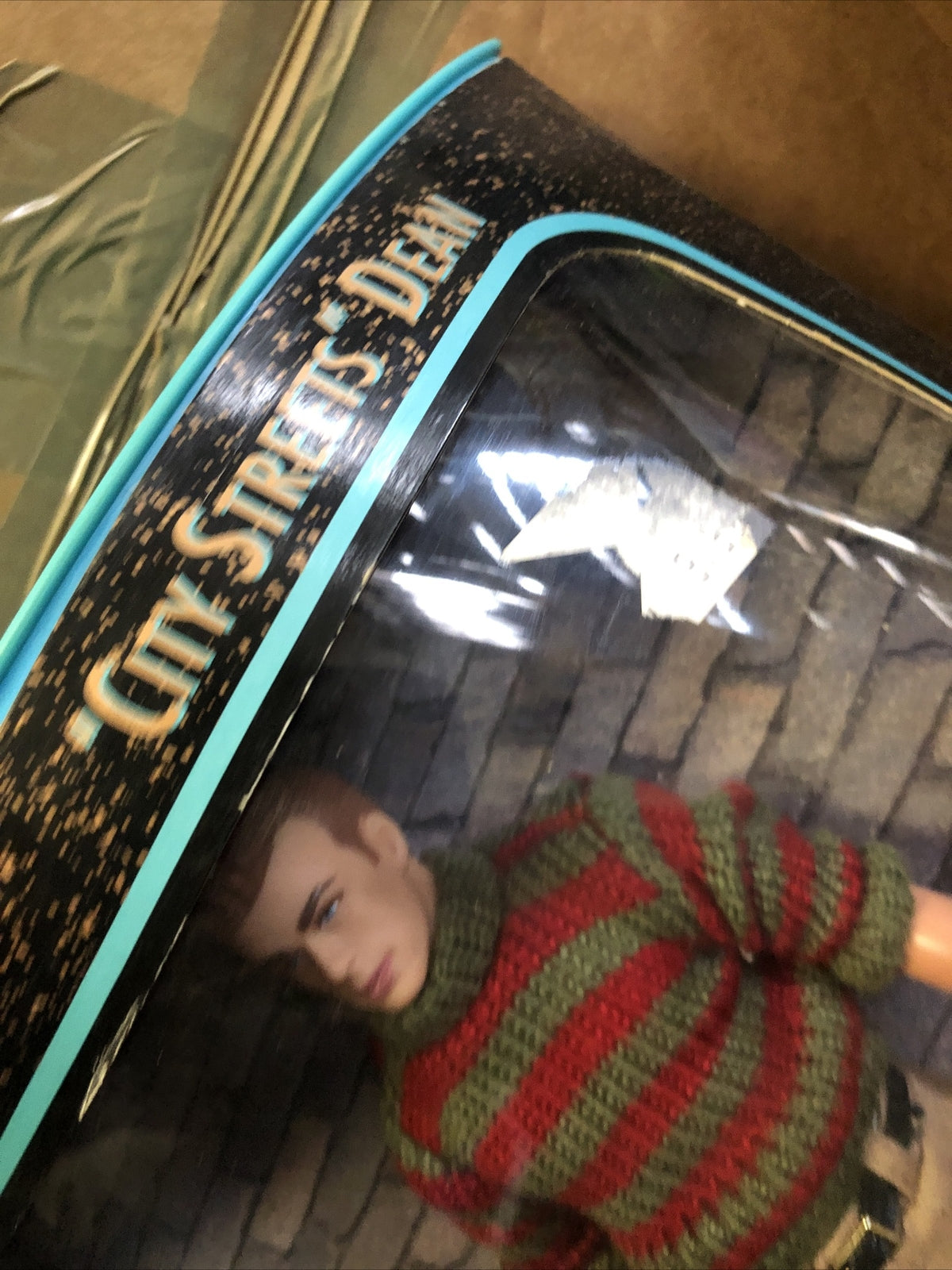 JAMES DEAN DOLL "CITY STREETS DEAN" NUMBER 2 NEW IN BOX2