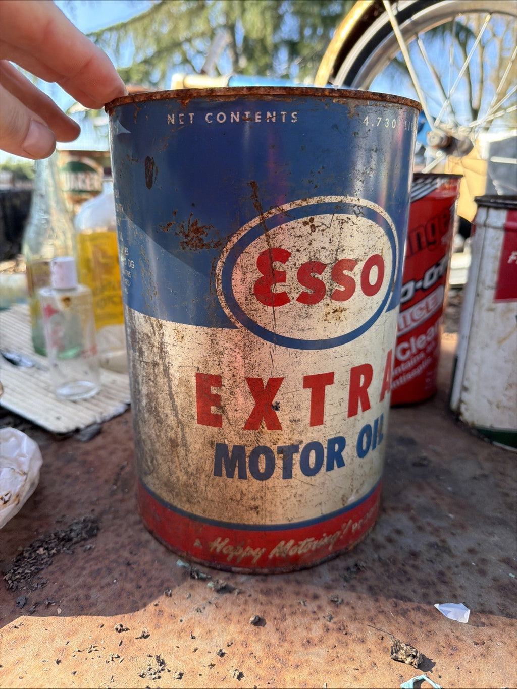 Vintage Esso Unexcelled Graphic Motor Oil 5-Quart Can4