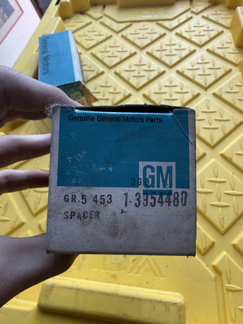 (1) NOS Genuine GM 3954480 Differential Pinion Spacer Camaro (1967-1972)7