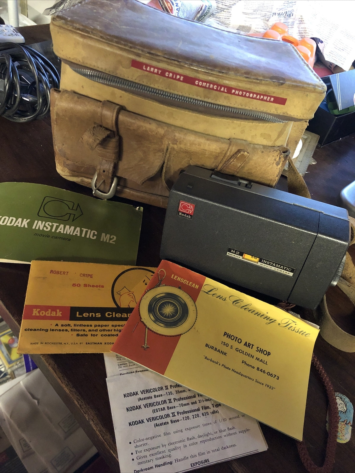 VINTAGE 1960s KODAK INSTAMATIC M2 MOVIE CAMERA WITH CARRY CASE AND MOVIE LIGHT1