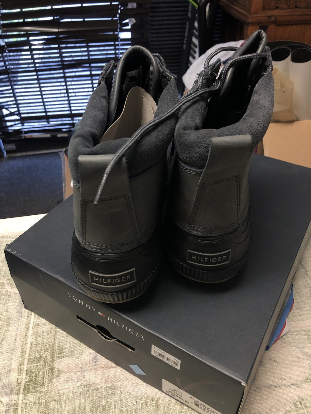 TOMMY HILFIGER TM CHARLIE MENS LEATHER BOOTS DARK GRAY SIZE 13M NOS4