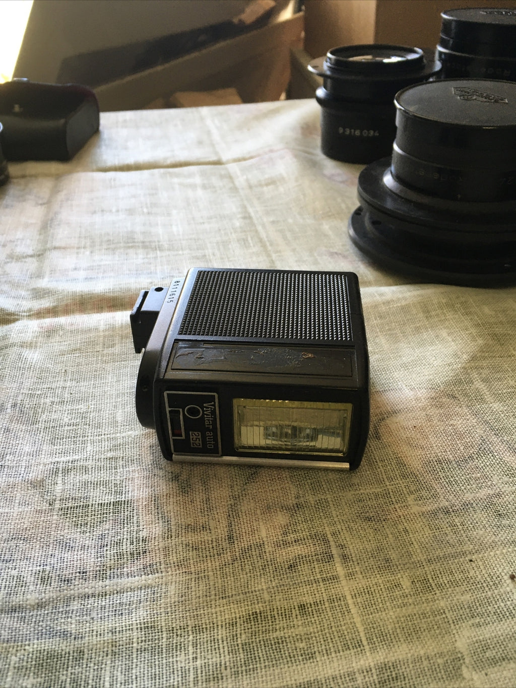 Vivitar Auto 252 Mount Flash1