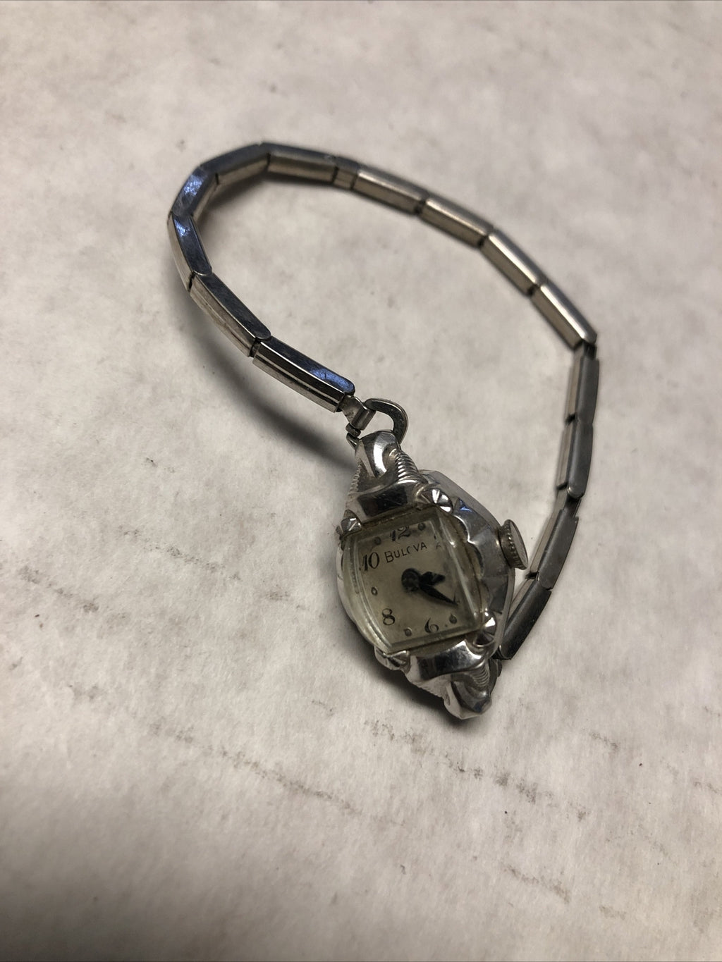 Vintage Bulova Women’s Watch Stretchy Band Not Running For Parts Or Repair3