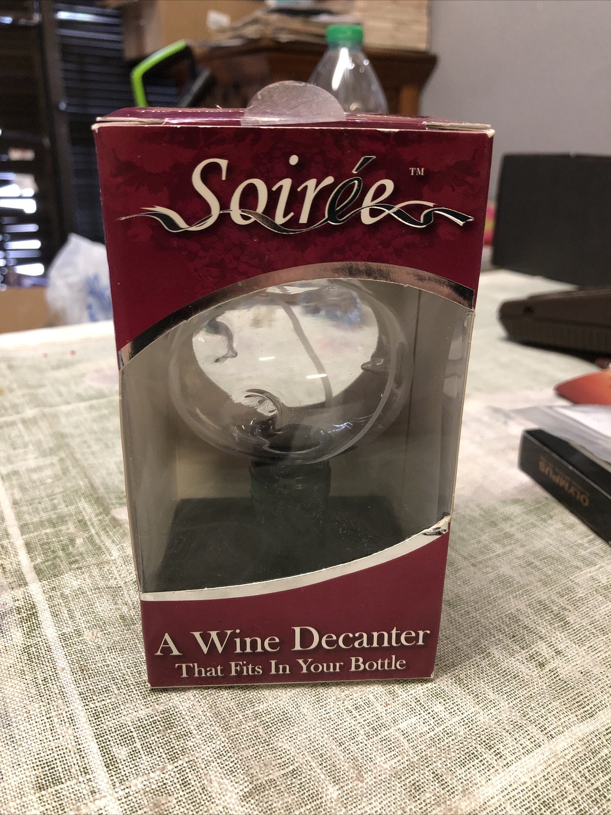 Soirée A Wine Decanter That Fits In Your Bottle0