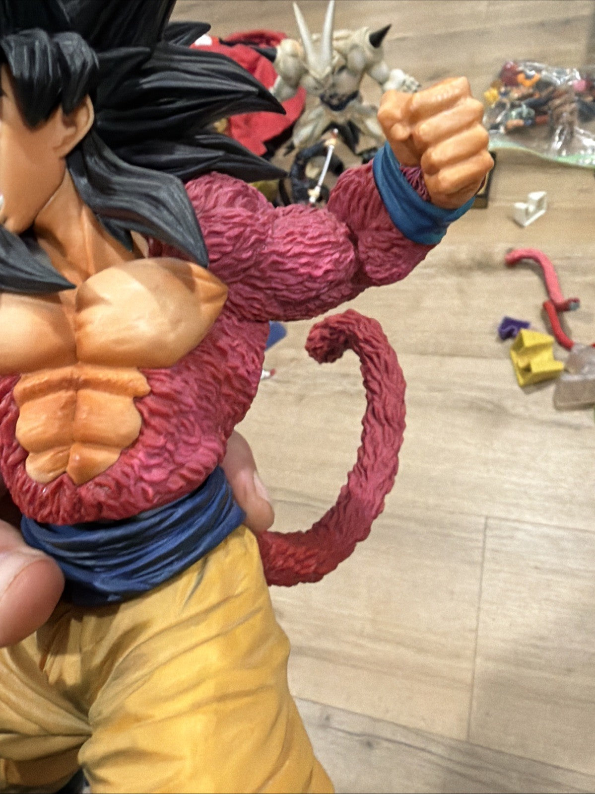 Dragon Ball GT (Super Saiyan 4 Goku), 28 cm Figure9
