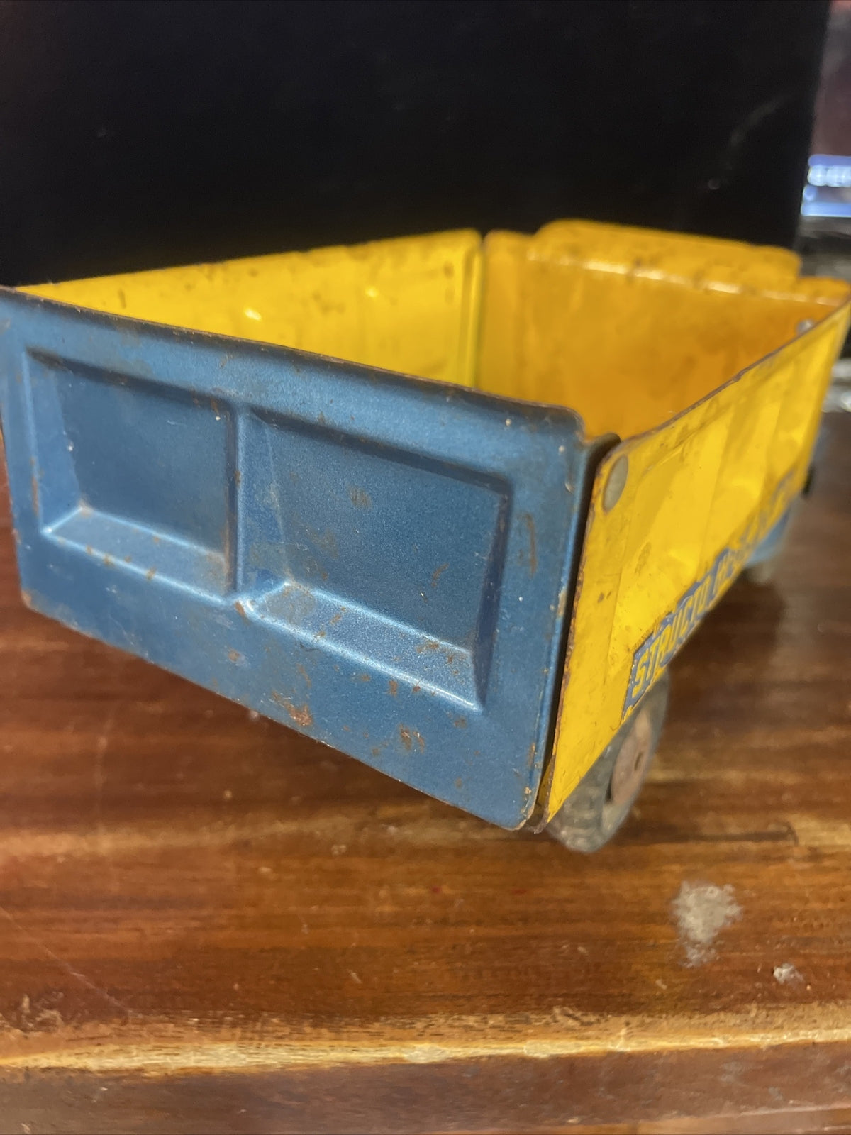 1950'S STRUCTO HIGH LIFT DUMP TRUCK Pressed Steel6