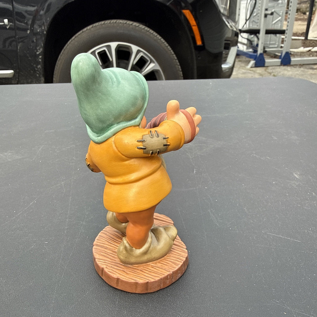 WDCC figure BASHFUL AW SHUCKS Snow White Seven Dwarfs PERFECT Box + COA Disney5