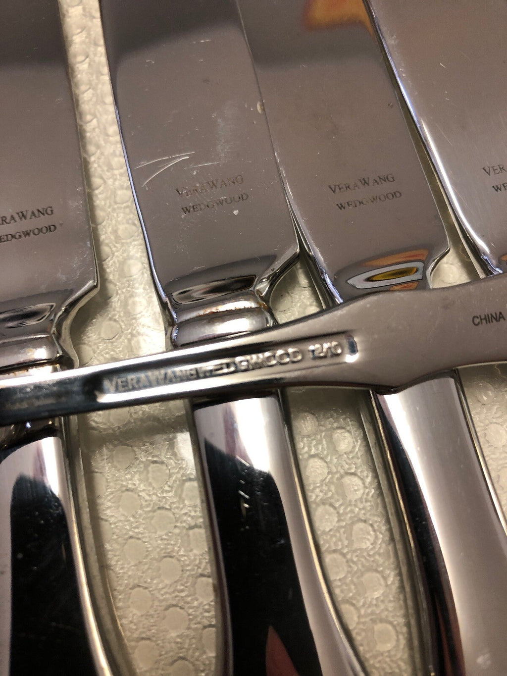Lot 7 VERA WANG WEDGWOOD LOVE PEARL CAKE KNIFE & SERVER WEDDING ANNIVERSARY4