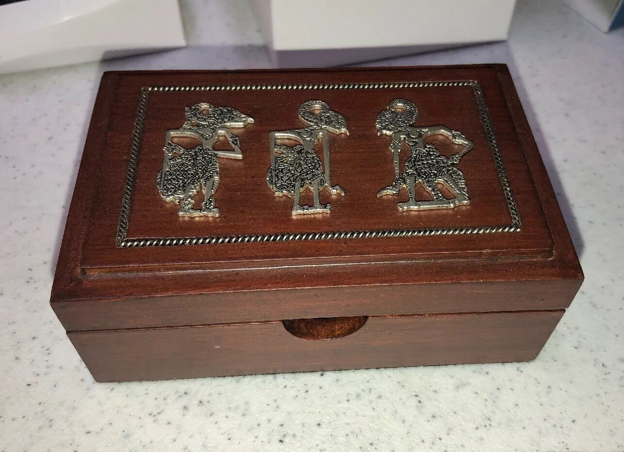 Small Indonesia Jewelry Accessories 4in x3in Box With Copper Brass Art On Top1