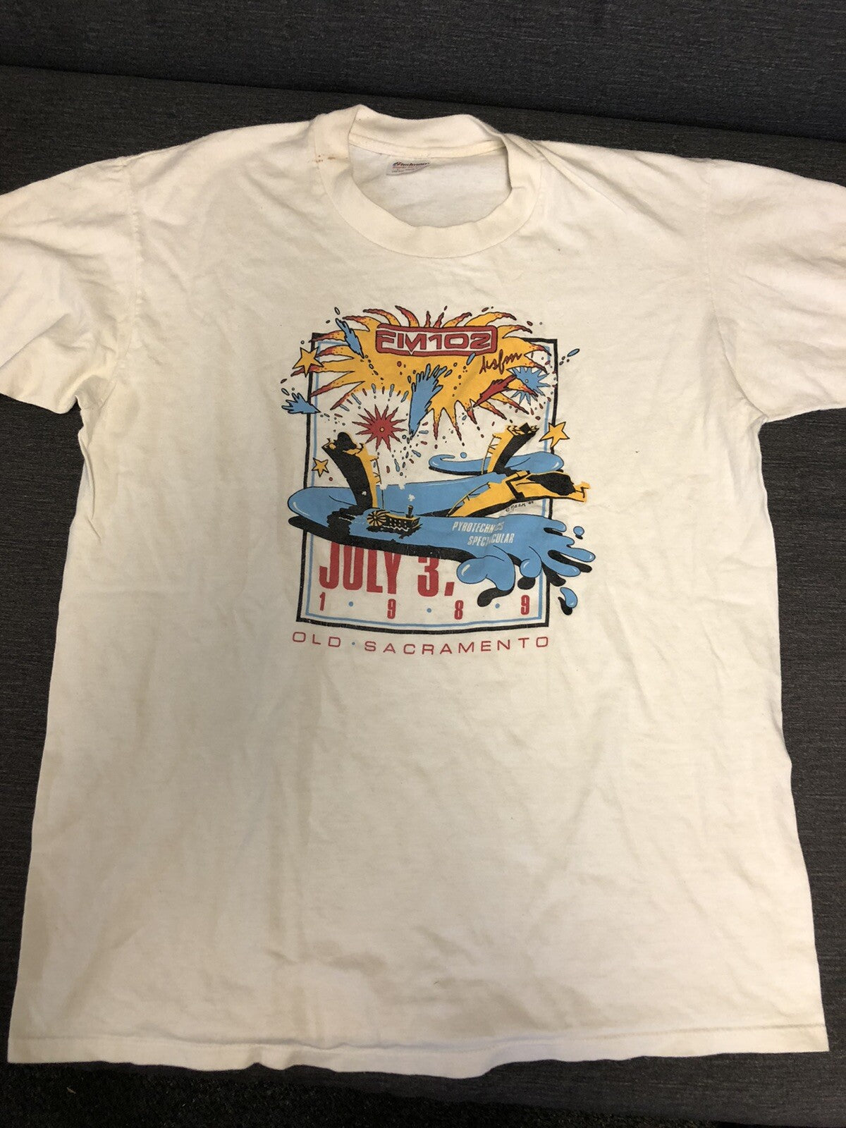 Vintage 1989 FM102 Old Sacramento Graphic T Shirt Mens Large Stedman0