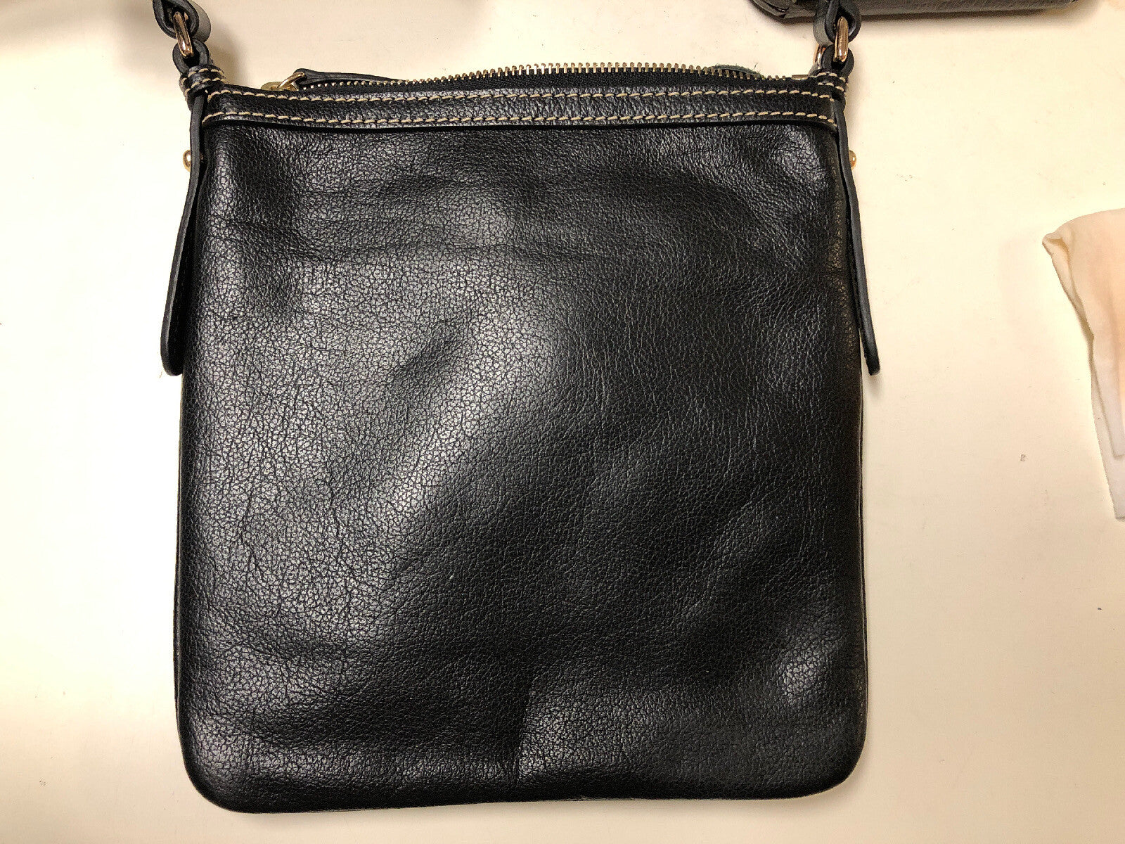 DOONEY & BOURKE Black Pebbled Leather Small Cross-body Swingpack Tote Purse Bag5