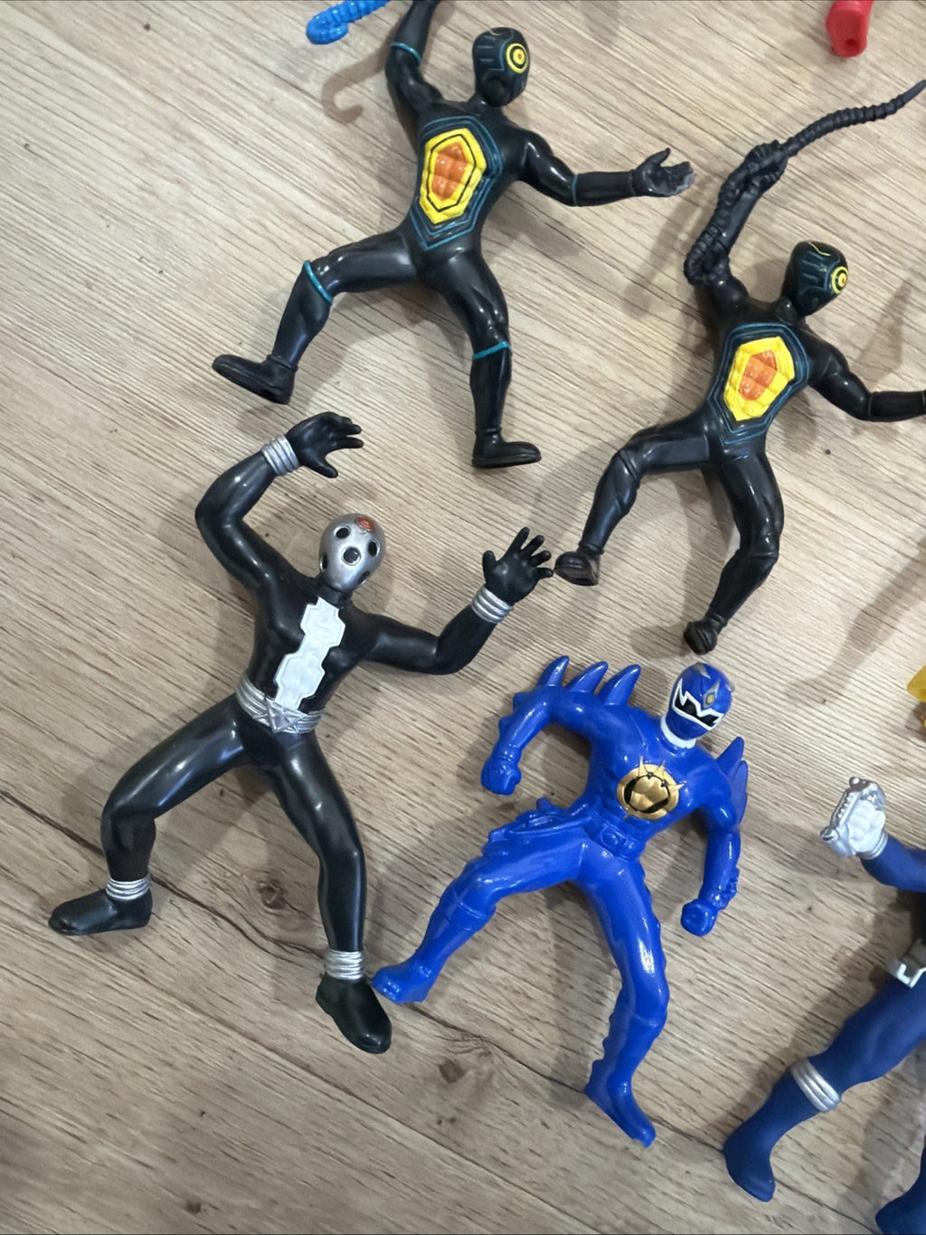 Vintage Lot Of 12 POWER RANGERS Action Figures6