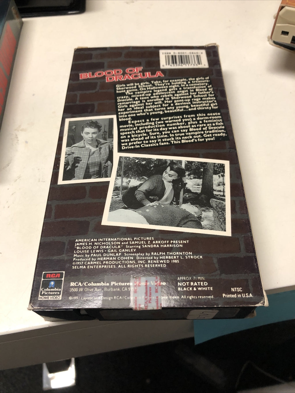 Blood of Dracula (VHS Tape)  James H. Nicholson, Sandra Harrison, Gail Ganley VG1