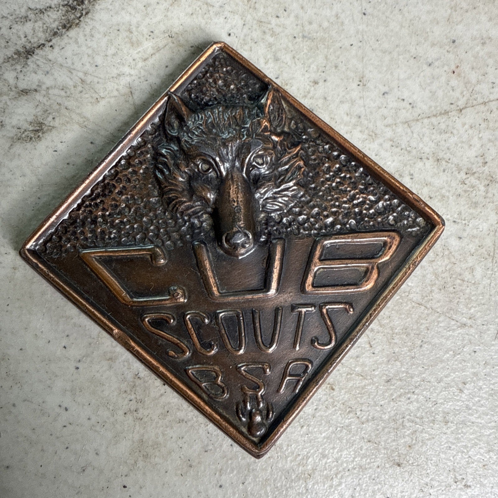 Cub Scout Wolf Paper Weight Bronze Color BSA Boy Scouts0