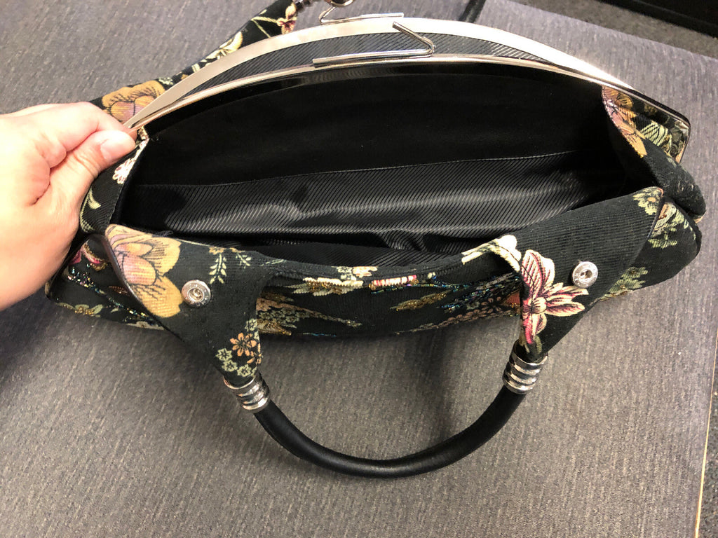 Handmade Quilted Handbag Shoulder Tote Bag Flower Floral Print Black 15x8x4in3